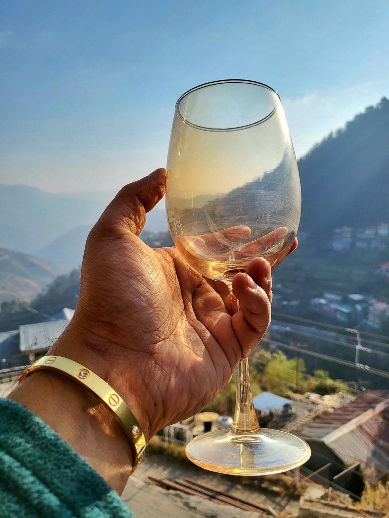 Bay Leaf By Live Inn Shimla Exterior foto