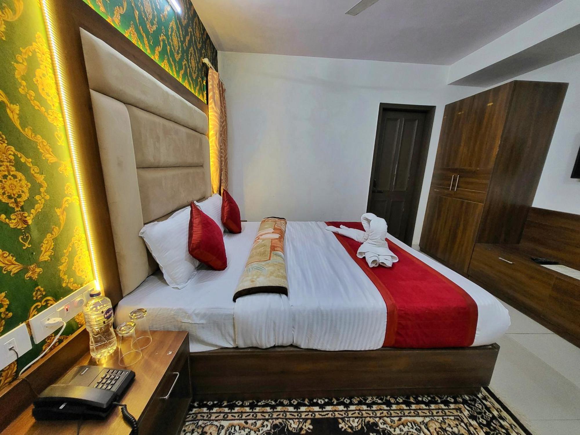 Bay Leaf By Live Inn Shimla Exterior foto